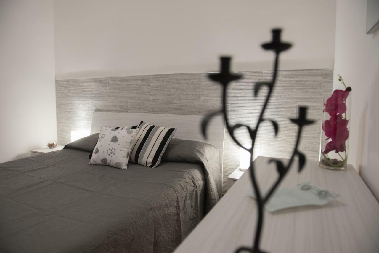 Villa Rosa Luxury Apartment Монделло Экстерьер фото