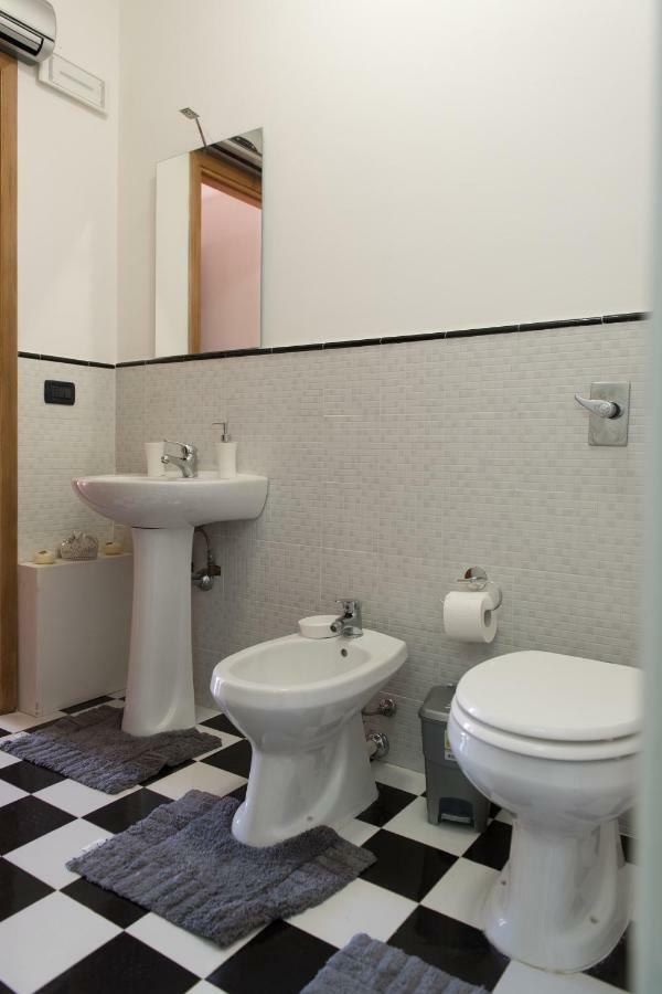 Villa Rosa Luxury Apartment Монделло Экстерьер фото