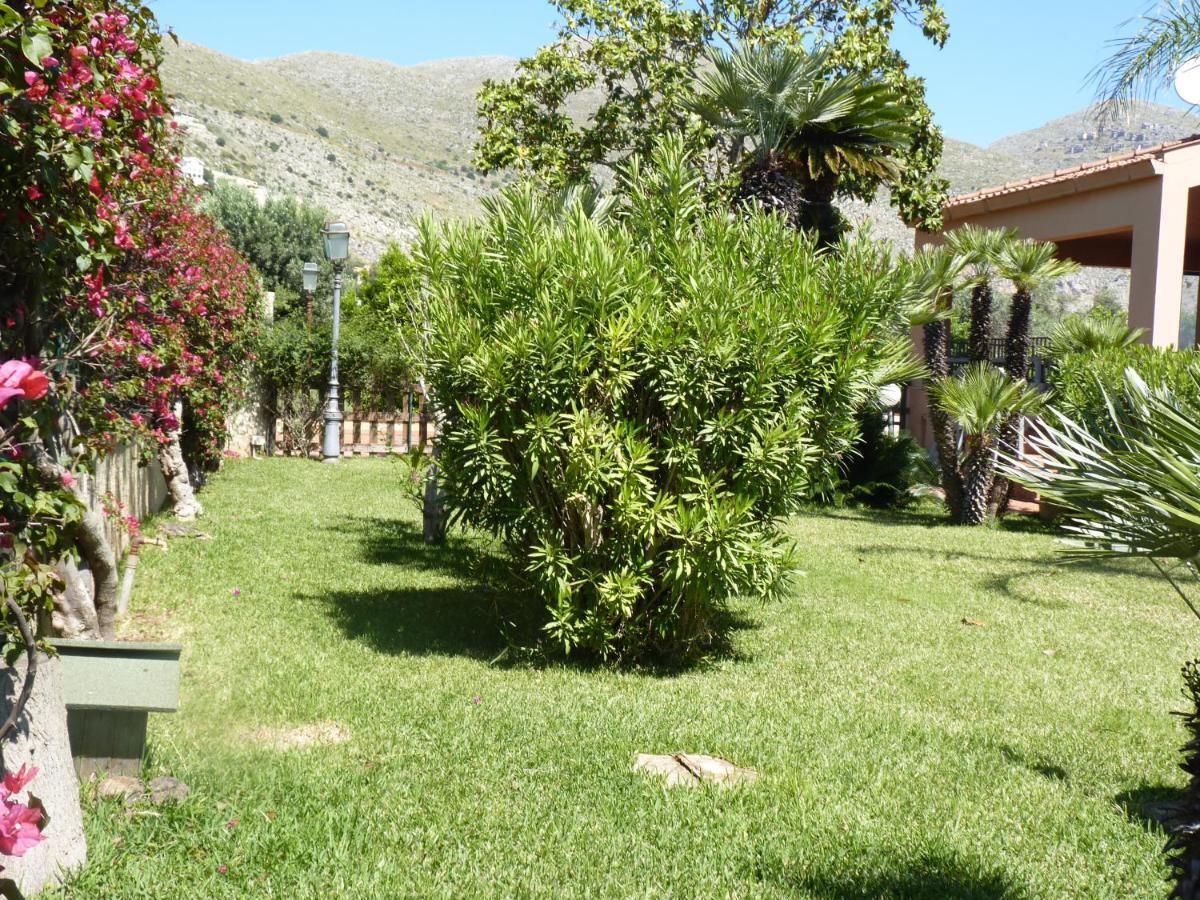 Villa Rosa Luxury Apartment Монделло Экстерьер фото