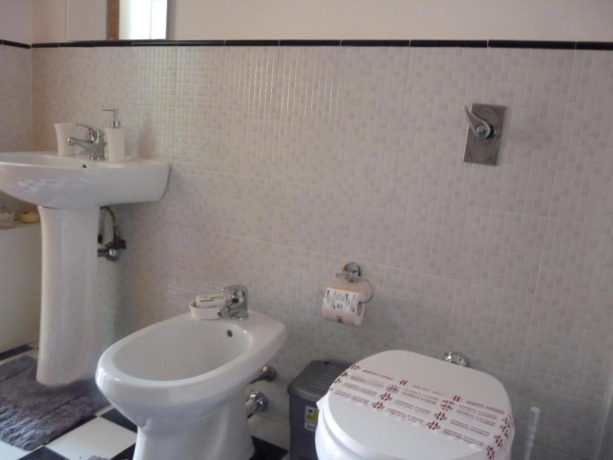 Villa Rosa Luxury Apartment Монделло Экстерьер фото